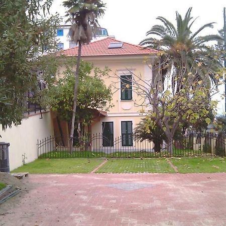 Villa Monteggia Sanremo Bagian luar foto