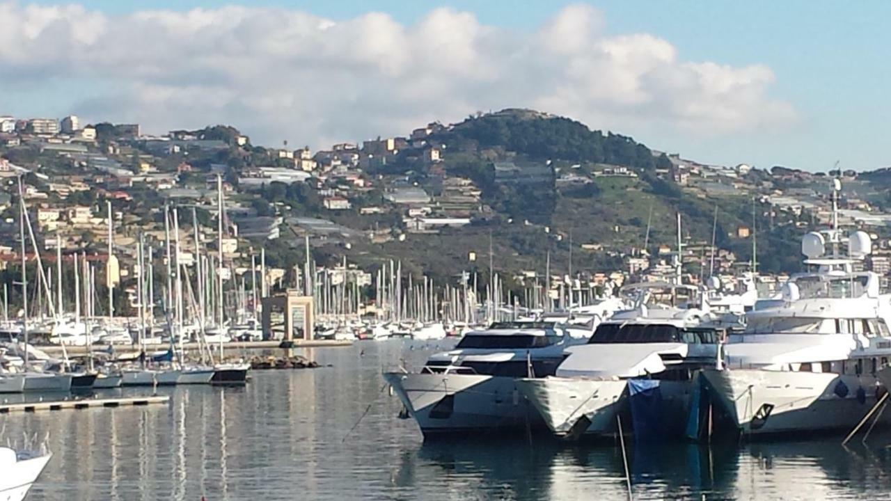 Villa Monteggia Sanremo Bagian luar foto