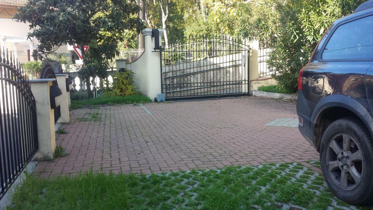 Villa Monteggia Sanremo Bagian luar foto